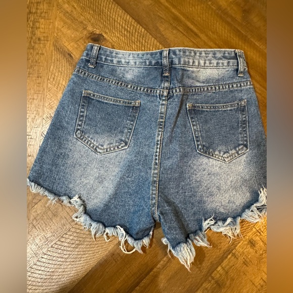 SHEIN ☀️ 🏖️ Frayed Hem Distressed Blue Women's Jean High Waisted Short Shorts - Picture 3 of 9
